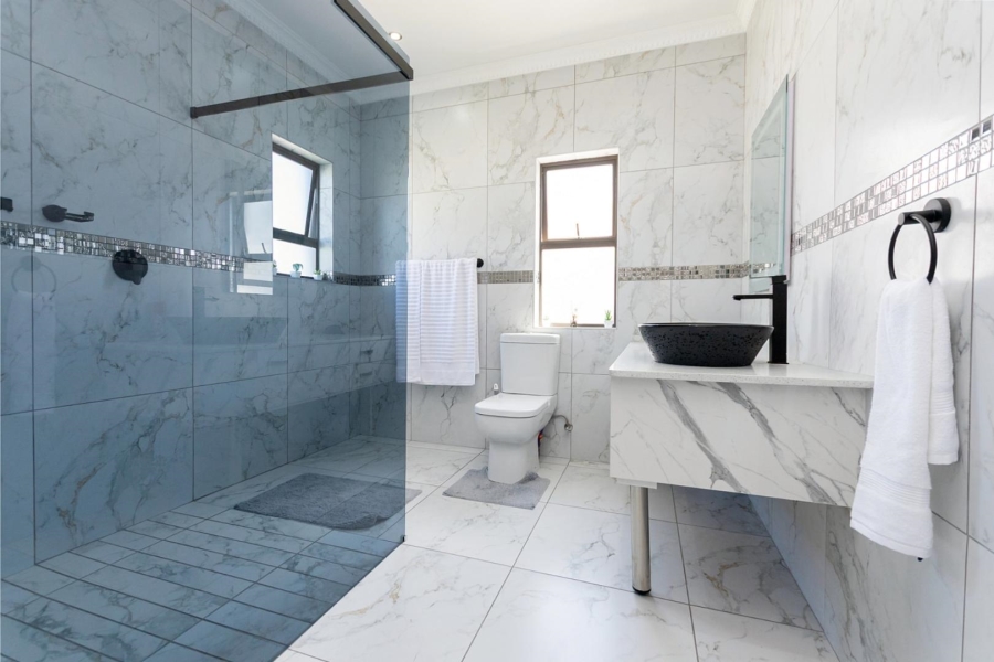 3 Bedroom Property for Sale in Country Club Western Cape